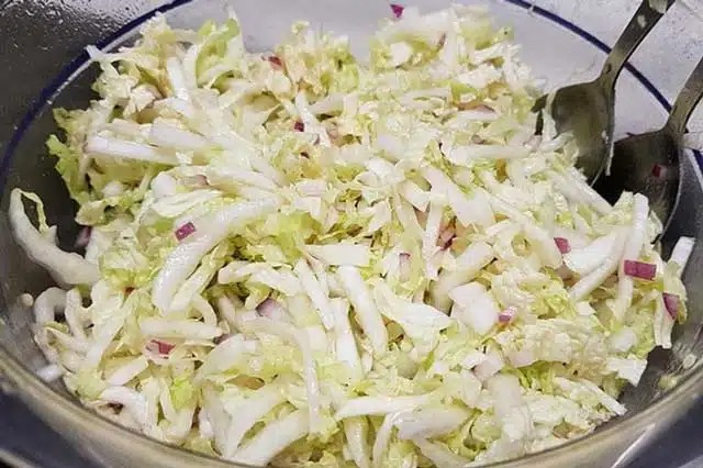 Rețetă simplă de salată de varză chinezească