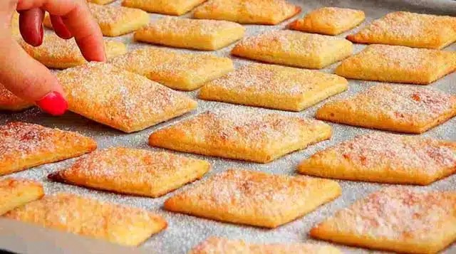 Rețetă de bețișoare cu brânză, le fac aproape în fiecare zi atât de ușor!