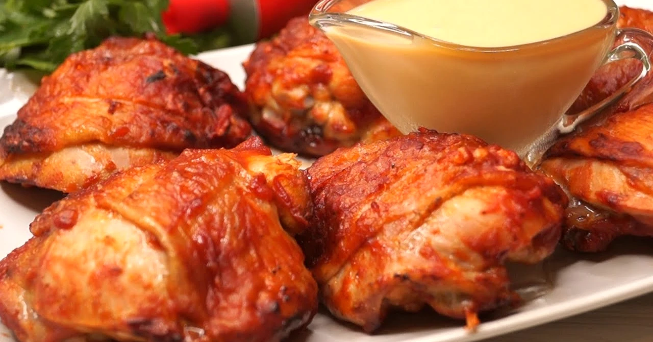 Pulpe de pui cu usturoi faimoase: Veți adora această rețetă de marinadă!