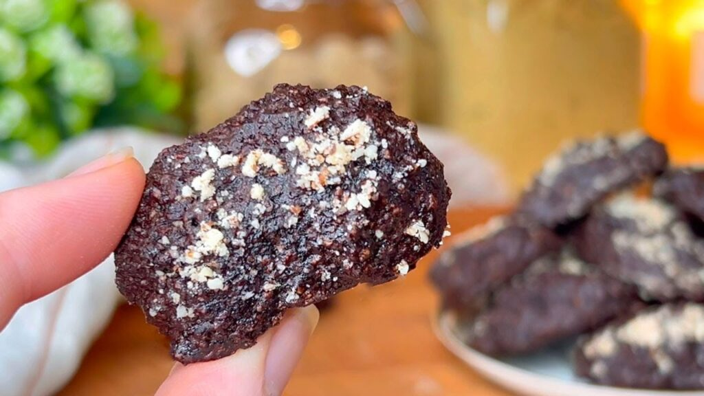 Din biscuiții de dimineață, mănânc câțiva la recomandarea nutriționistei: fără făină, dar plini de proteine!