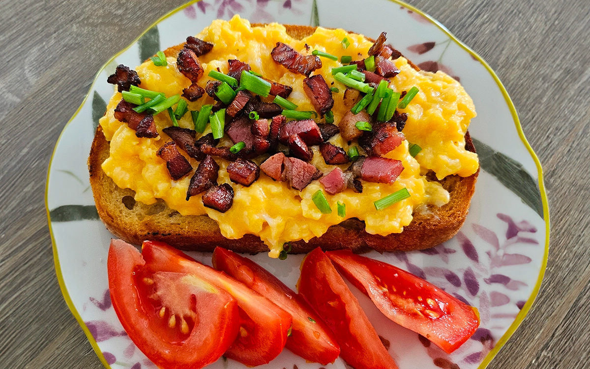 Hrianky cu ouă amestecate și bacon crocant: Cele mai bune mic dejunuri din lume
