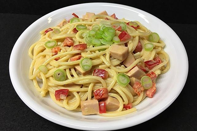 Salată de tăiței asiatică, cea mai bună salată de tăiței pe care o cunosc!