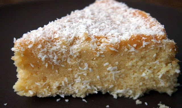 Prăjitură superpufoasă cu lapte de cocos