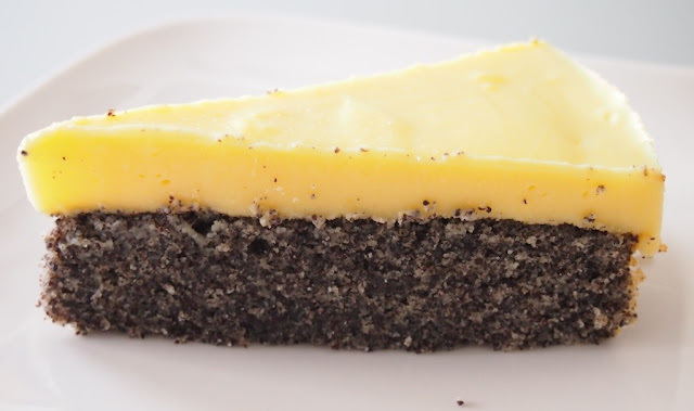 Puternic prăjitură englezească cu mac