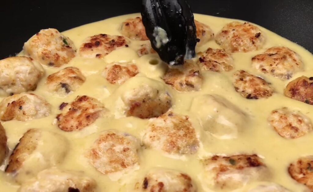 Am făcut 1 kilogram de chifteluțe și le-am asezonat cu acest sos, la finalul cinei nu a rămas niciuna: incredibil | Cină cu 440 de calorii!