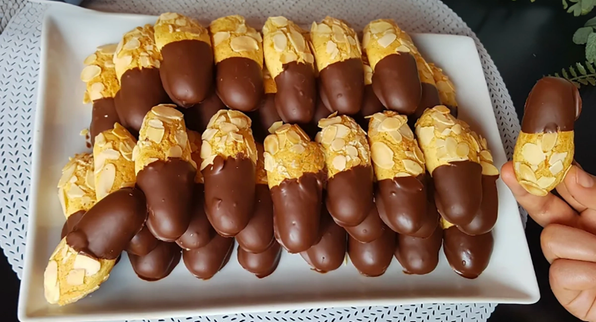 Batoane fine de ciocolată cu fulgi de migdale: Delicioase și ușoare, le veți face în fiecare zi!