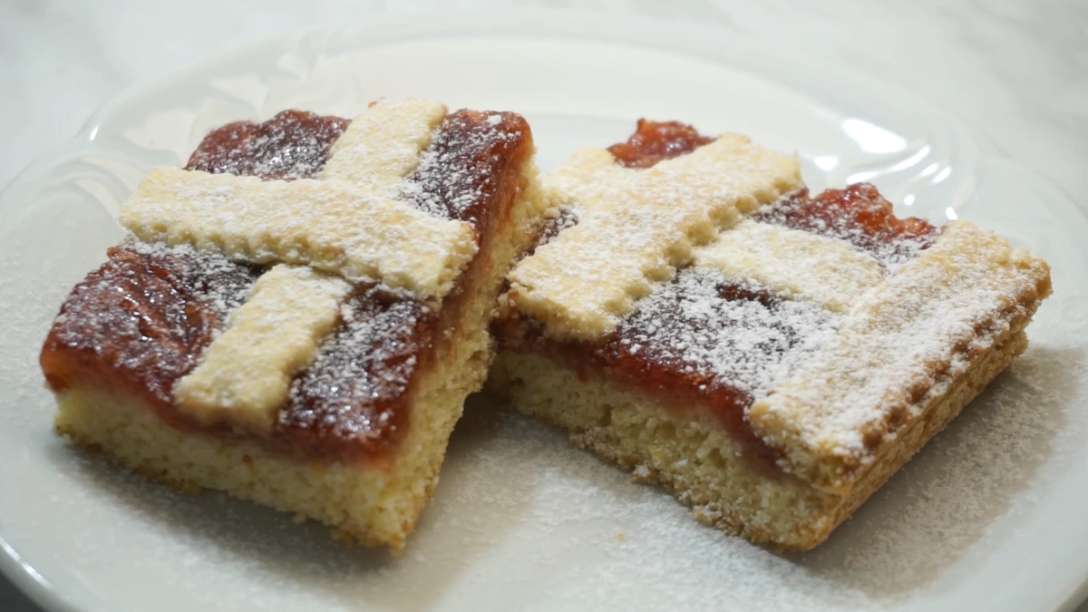 Cel mai bun plăcintă cu marmeladă în formă de grilaj: REȚETĂ crocantă ca la bunica!