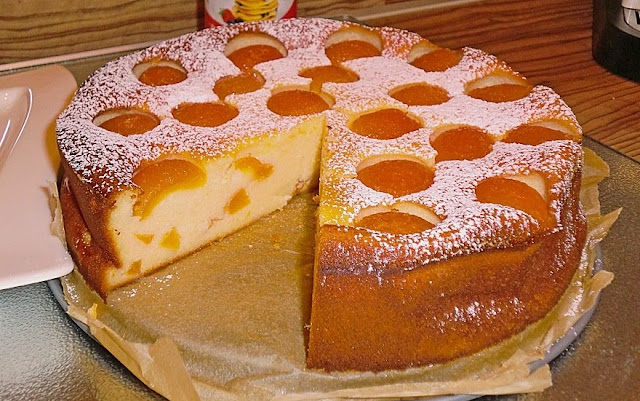 Plăcintă cu griș și brânză