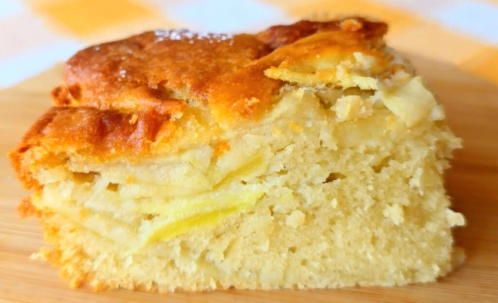 Îmi place să încep ziua cu o felie de plăcintă cu mere, mă satură și îmi dă un plus de energie!