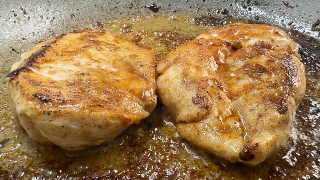 Nu am mai gustat niciodată o piept de pui atât de fraged și de gustos; acum că am descoperit această rețetă, o voi face mereu!