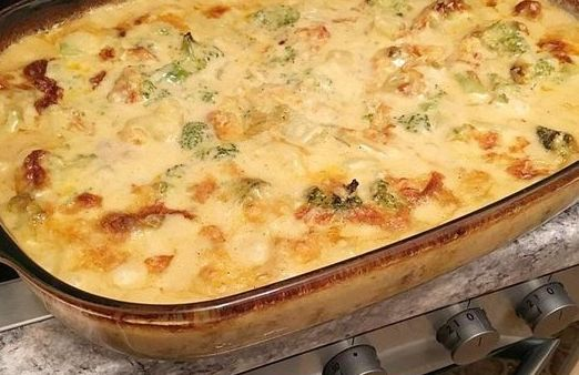 Budincă de cartofi și broccoli