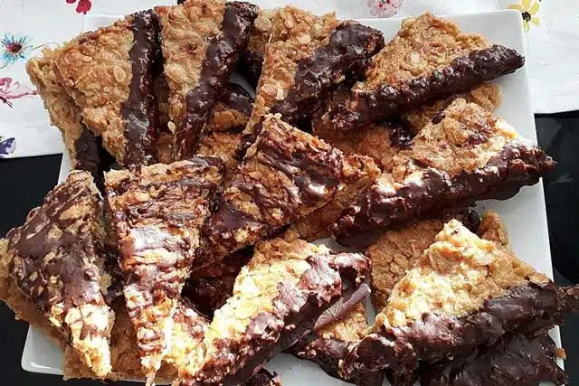 Rețetă Nussecken pentru aproximativ 32 de bucăți