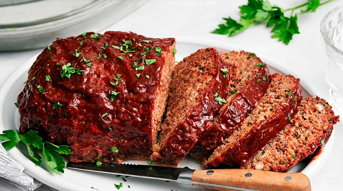 Chiftea de casă irezistibilă: Rețetă pentru o clasica suculentă și gustoasă, care va încânta întreaga familie!