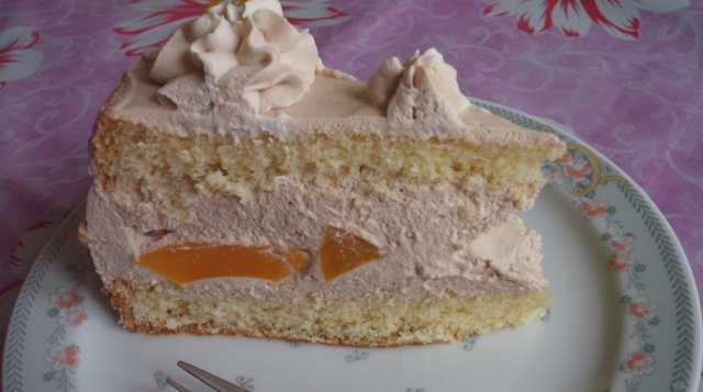 Prăjitură cu piersici Calea Lactee