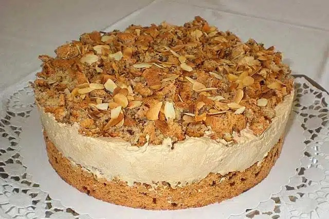 Rețetă de tort cu cafea cu gheață și cremă