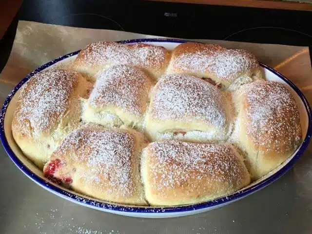 Rețeta de Buchteln a Bunicii