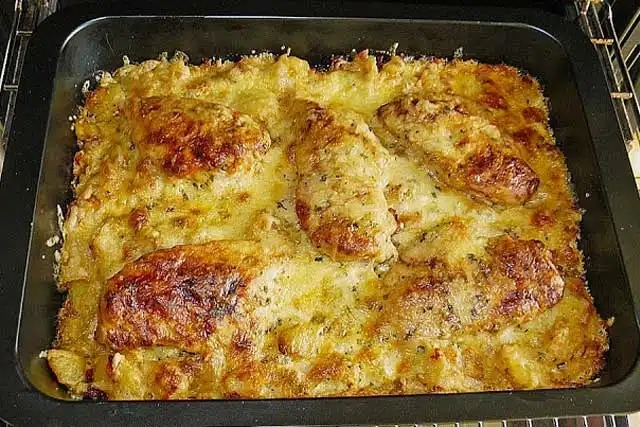 Rețetă de gratin de cartofi prăjiți cu șnițel