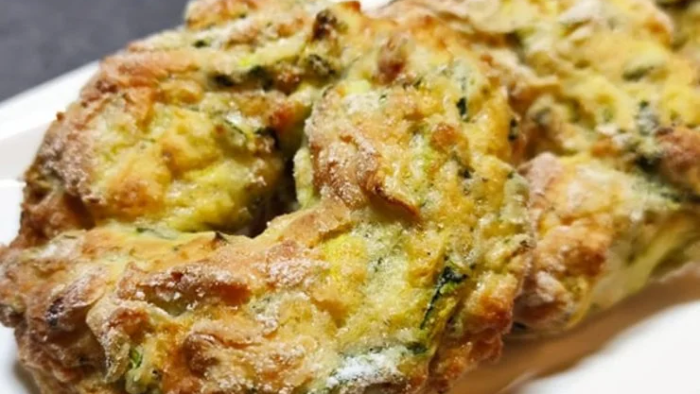 Chiftele de dovlecel: fără ulei, coapte, super dietetice. 65 de calorii!
