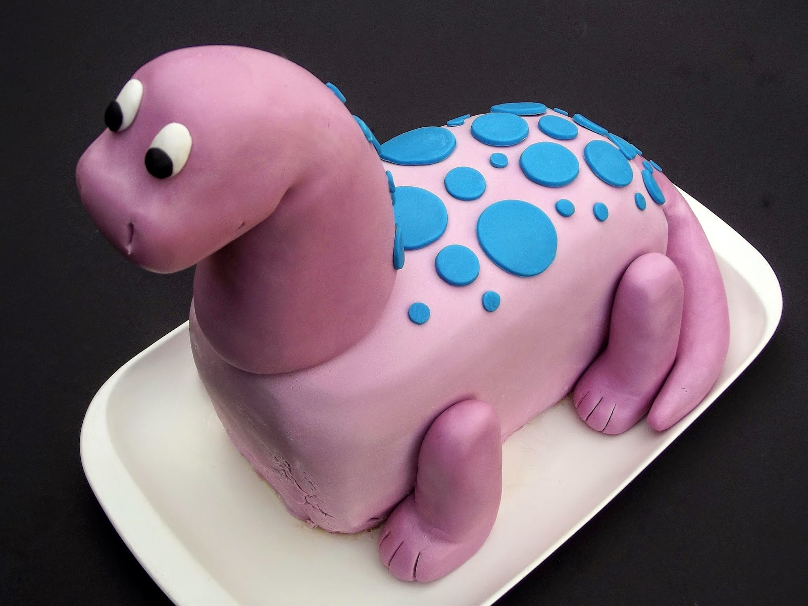 Dino Kuchen – Prăjitură perfectă pentru ziua de naștere a copiilor