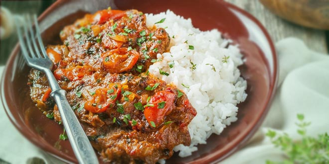 Gulaș de vită cu orez de konjac – Low-Carb