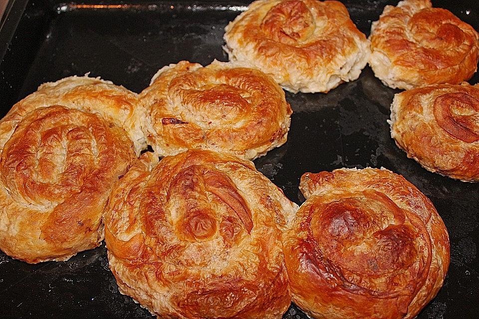 Pita în stil bosniac (burek)