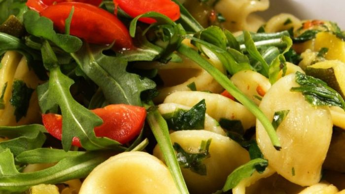 Orecchiette alla crudaiola: mâncarea rece de vară