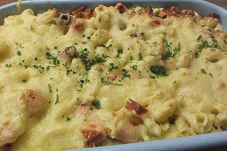 Gratin de Leberkäse cu spätzle
