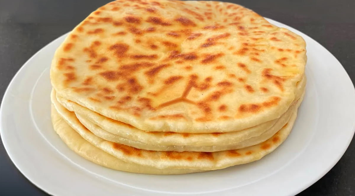 Clătite pufoase din iaurt: Încercați această rețetă simplă și gustoasă