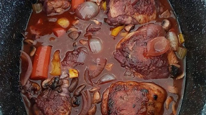 Cocoș în vin