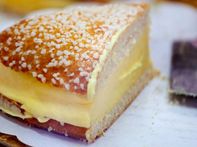 Tortul St-Tropez: simplu, delicios și irezistibil