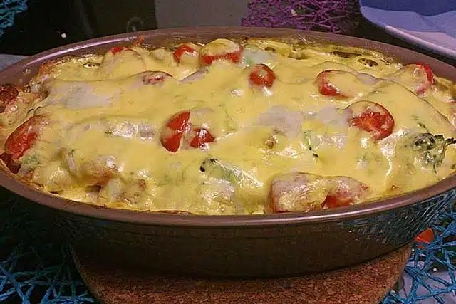 Tocăniță de gyroș cu sos hollandaise Rețetă simplă