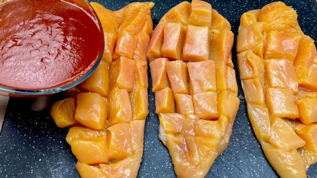 Uitați-vă de data aceasta cum am preparat pieptul de pui, atât de gustos cum nu l-am mâncat niciodată înainte | Doar 460 Kcal!