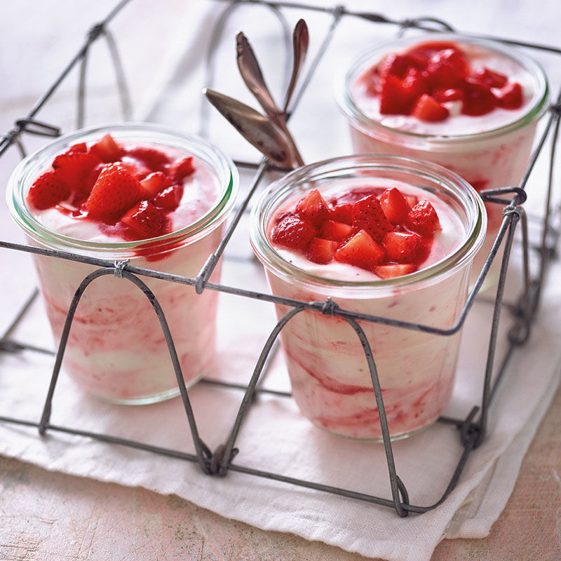 Mousse rapidă de căpșuni