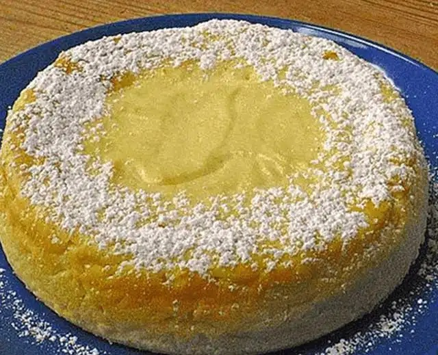 Rețetă de prăjitură cu brânză quark delicioasă fără blat