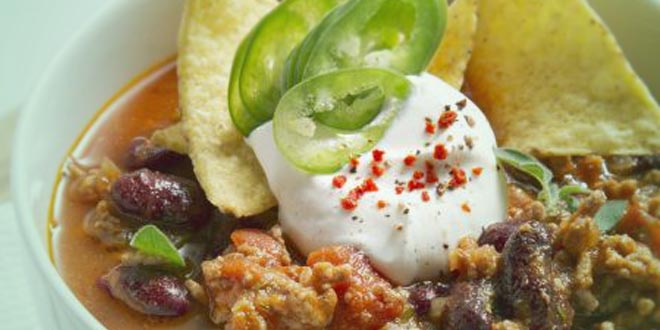 Tocăniță de carne tocată și fasole săracă în carbohidrați