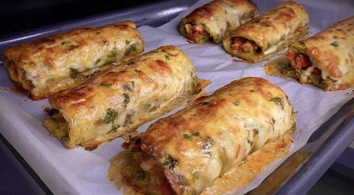 Rulouri de cartofi cu carne de pui și umplutură de legume: rețetă foarte simplă și delicioasă