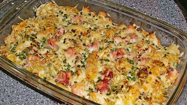 Gratin de varză creață cu Schupfnudel și Kasseler