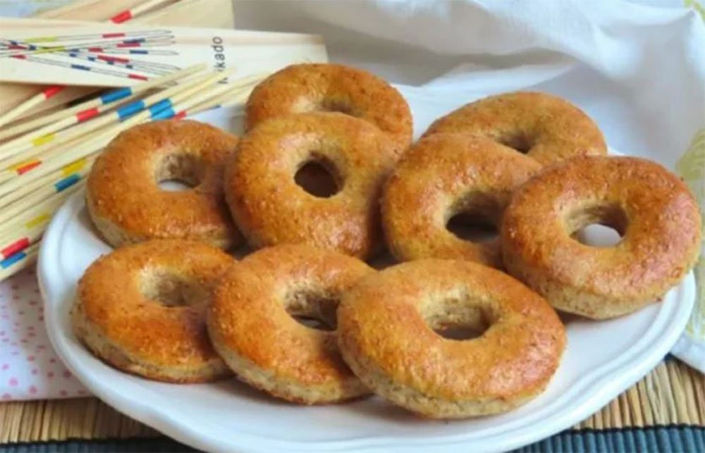 Apfelkrapfen: Nu folosesc nici făină, nici unt, nici zahăr: Le mănânc întotdeauna la micul dejun | Doar 90 Kcal!