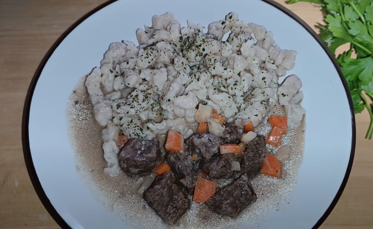 Gulaș bratislavean tradițional, la fel de bun ca pe vremuri: Mâncare excelentă, din păcate acum doar ocazional disponibilă în restaurante