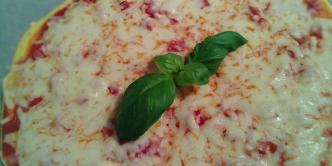 Pizza low carb pe bază de quark (săracă în calorii)