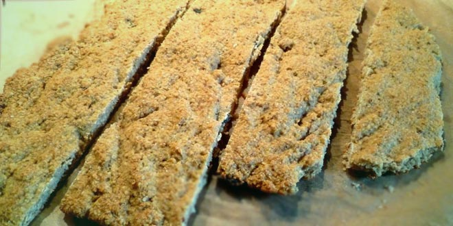 Lipie săracă în carbohidrați cu ovăz și brânză de vaci