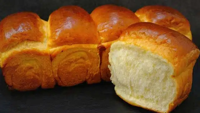 Rețetă de pâine cu lapte pufoasă super gustoasă