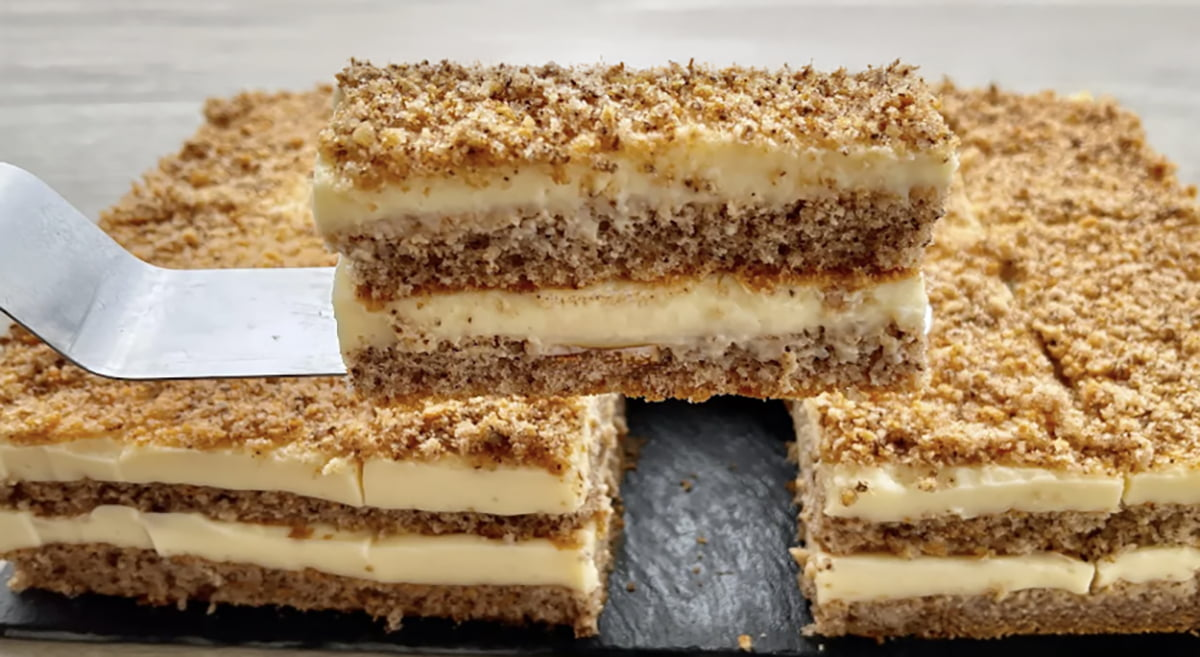 Prăjitură regală cu nuci și cremă delicioasă: Cu această prăjitură vei uita de toate celelalte deserturi