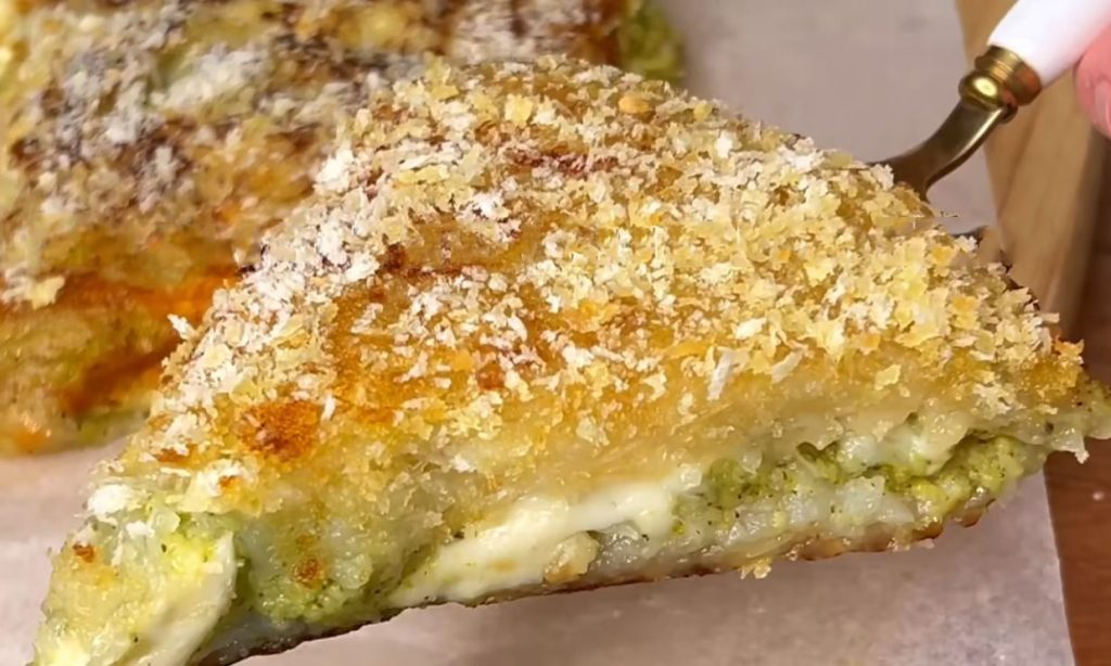 A trebuit să pregătesc imediat încă unul, abia l-am pus pe masă și era gata: 280 de calorii pe felie!