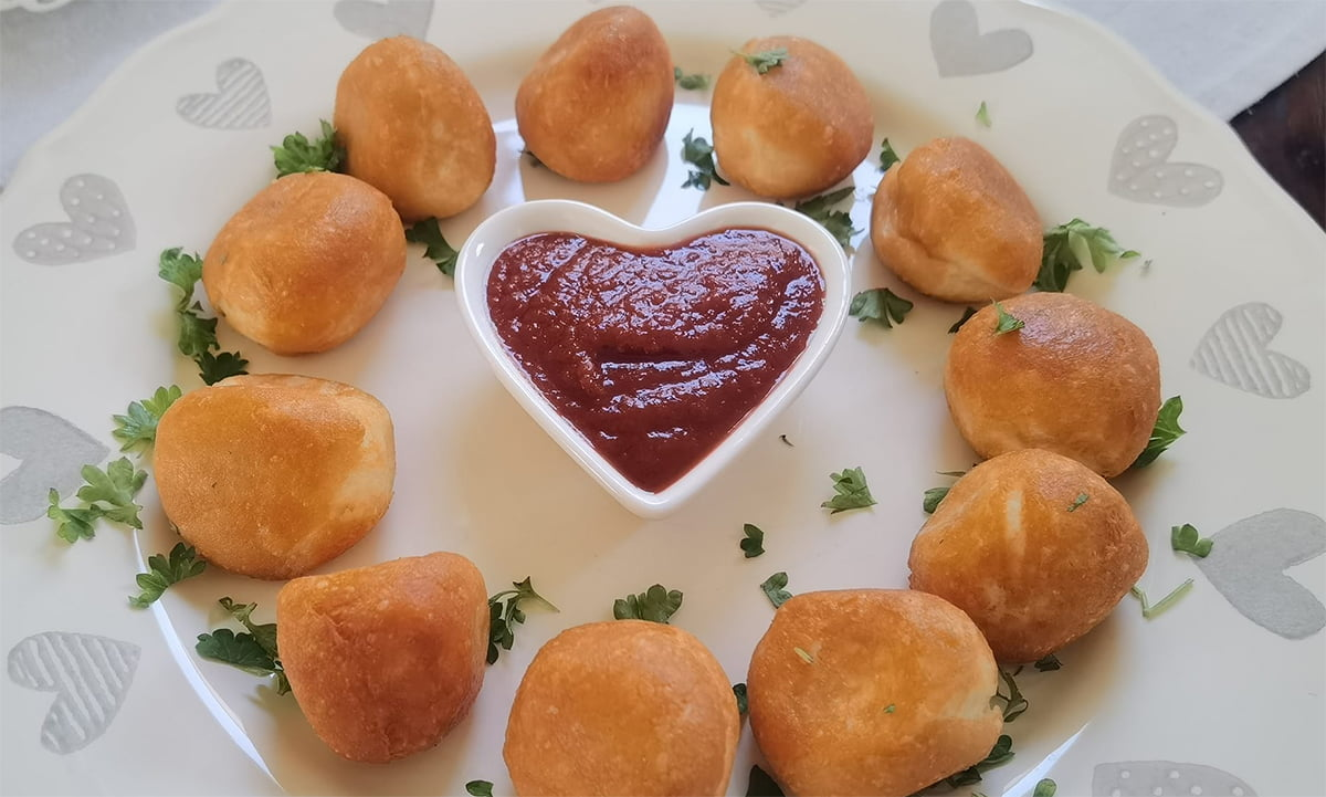 Biluțe crude cu conținut scăzut de carbohidrați din doar două ingrediente: Sunt simple și cu adevărat fantastice