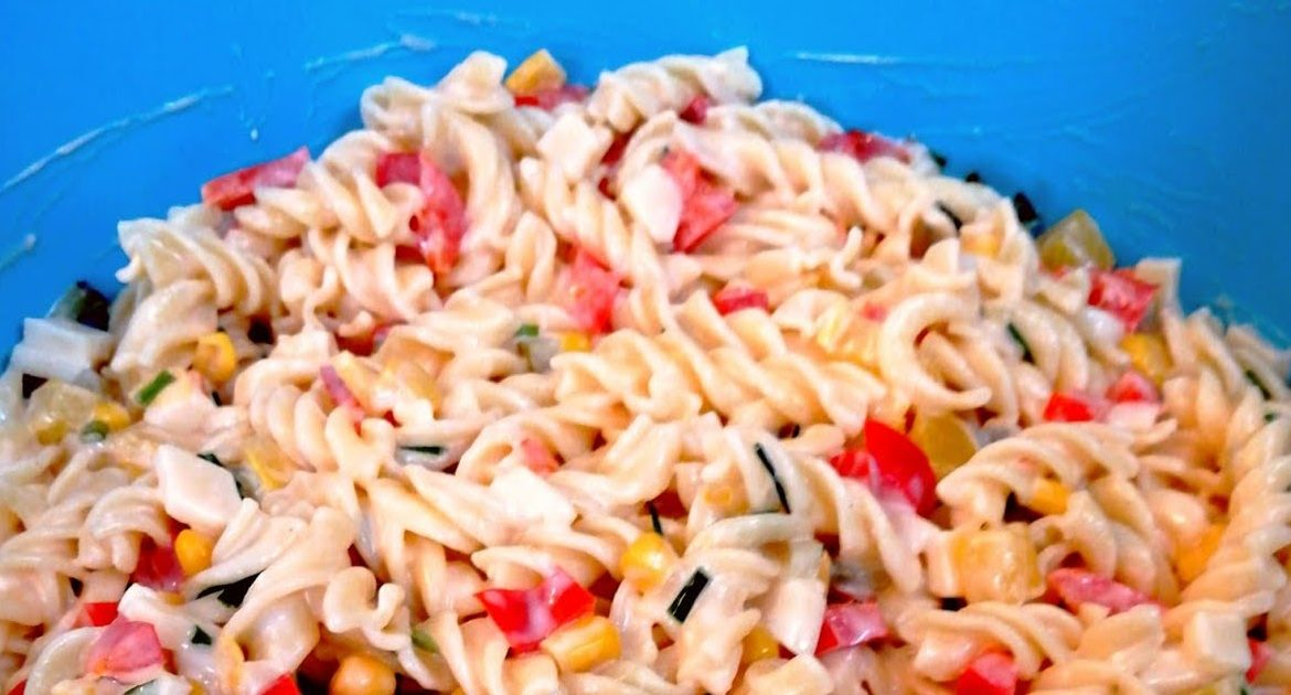 Salată agitată de tăiței