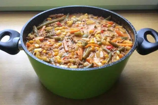 Oală de bucate cu carne tocată rețetă