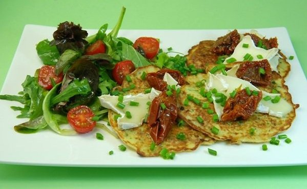 Clătite cu dovlecei și brie