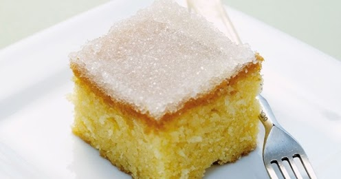 Prăjitură cu lămâie și crustă crocantă de zahăr