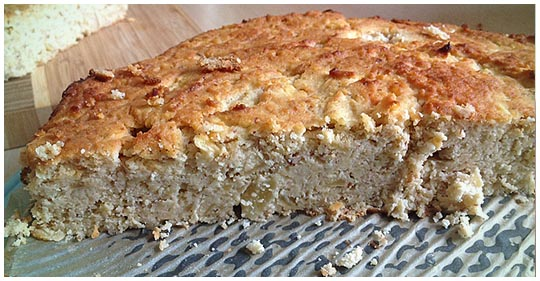 Prăjitură cu mere low carb din făină de migdale